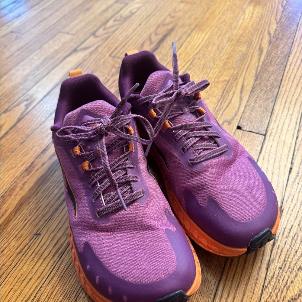 Altra Outroad 2 trail shoes women’s 9 Purple and Orange